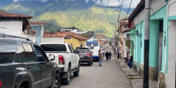 Productores agrícolas del municipio Sucre  padecen por falta de gasolina y mala vialidad