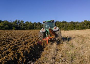 Gasolina y diésel se suman a los costos de la cadena de producción agrícola en Venezuela