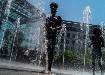 Francia se prepara para la ola de calor más intensa y más larga del verano