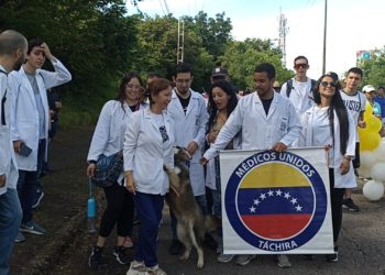 Médicos del Táchira peregrinaron hacia la Basílica de Táriba para pedir por la salud de los venezolanos