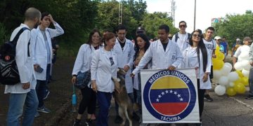 Médicos del Táchira peregrinaron hacia la Basílica de Táriba para pedir por la salud de los venezolanos