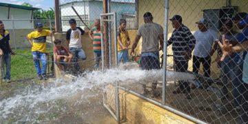 Escuchadas peticiones de vecinos de El Paraíso en relación a la escasez de agua en la parroquia
