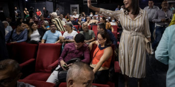 La Venezuela opositora se acerca a una campaña de primarias sin saber cómo votará ni dónde