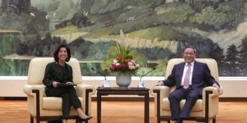 China insta a EE.UU. a hallar un punto intermedio en sus relaciones económicas