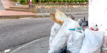 Avenida 4 de Betijoque amaneció llena de basura