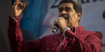 Maduro denuncia que pretenden «sembrar el fascismo» en Venezuela mediante la violencia