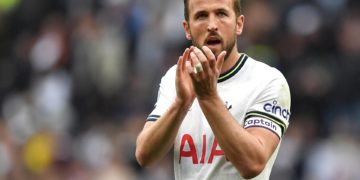 Kane pasará hoy reconocimiento médico y firmará con el Bayern, según medios