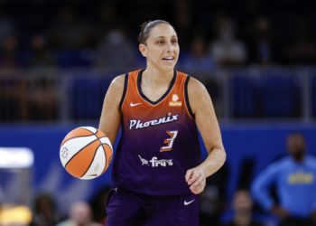 Diana Taurasi se convierte en la primera jugadora de la WNBA que logra 10.000 puntos