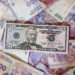 Fuerte devaluación del peso argentino tras el sorpresivo triunfo de Milei en las primarias