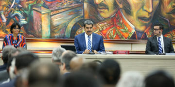 Maduro pide incrementar la coordinación con Colombia para combatir las «amenazas» en la frontera