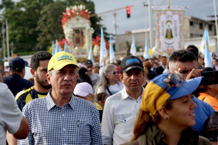 Monseñor Moronta denuncia que coyotes venden  paquetes de miseria y opresión a los migrantes