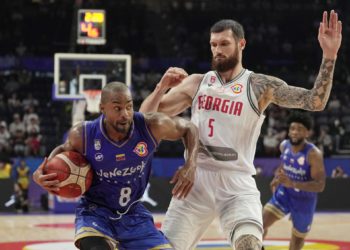 70-59. Georgia aparta de la fase principal a una Venezuela impotente