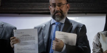 La oposición concluye la distribución de centros electorales para las primarias