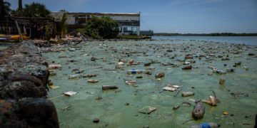 Gobierno traza un plan de rescate y conservación del Lago de Maracaibo