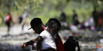 Colombia alerta de un aumento del 445 % en la migración de menores en la selva del Darién