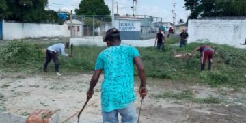 Cuadrillas de Ornato de Sucre cumplen labor de limpieza en Sabana de Mendoza