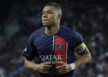 Mbappé se queda esta temporada en el PSG, anuncia Le Parisien