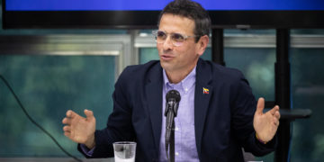 Capriles llama a organizarse ante los obstáculos de las primarias opositoras en Venezuela