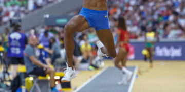 Yulimar Rojas cumple en el primer salto para acceder a la final