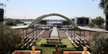 Los paraguayos se preparan para el ascenso al poder del economista Santiago Peña