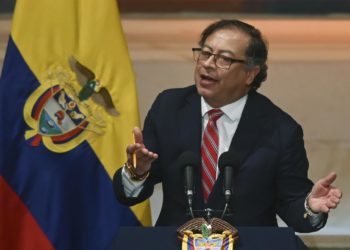 Petro dice confiar en la justicia colombiana y da poder a un abogado para que lo represente