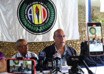 Williams Dávila calificó de cínico a Bernal  por culpar a otros de la crisis eléctrica