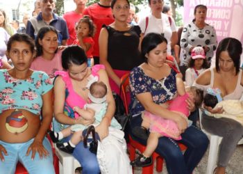 Alcaldía promueve lactancia materna con jornada de amamantamiento público en Valera