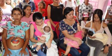 Alcaldía promueve lactancia materna con jornada de amamantamiento público en Valera