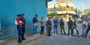 Alcaldía supervisa a comerciantes informales en las calles de Valera