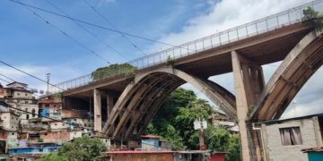 Táchira | Comunidades ubicadas bajo el viaducto viejo de San Cristóbal temen por posible colapso 