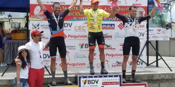 Franklin Lugo vuelve a ganar y afianza su liderato en la general de la Vuelta a La Azulita 