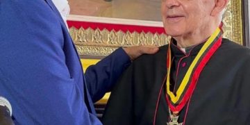 Gobernación  reconoce labor pastoral de Monseñor Mario del Valle Moronta