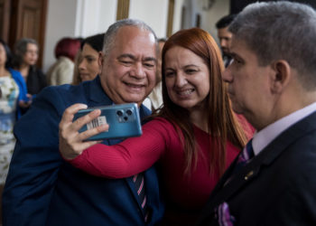 El chavista Elvis Amoroso, nuevo presidente del CNE