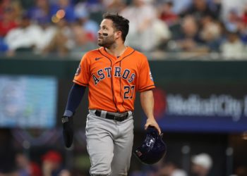 Altuve, Castellanos  y Bautista, los mejores latinoamericanos en la jornada de Grandes Ligas