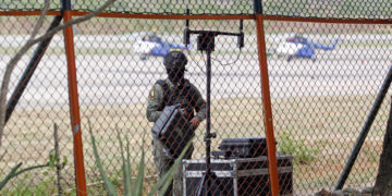 El hallazgo de una maleta con explosivos paraliza las operaciones en el aeropuerto de Cúcuta