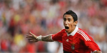 2-0 El Benfica vence al Oporto y gana la Supercopa lusa impulsado por Di María