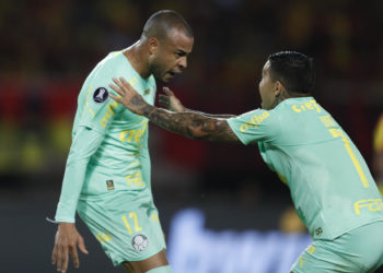 Palmeiras por su cuarta semifinal consecutiva en Libertadores y Pereira tras un milagro
