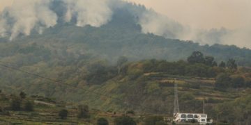 El fuego en la isla española de Tenerife «está fuera de capacidad de extinción»