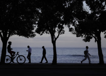 Dar 4.000 pasos diarios ya beneficia la salud, pero cuanto más se camine, mejor