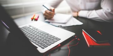 Conozca la propuesta de cursos de mejoramiento profesional dictados por el Ing. Luis Felipe Moreno Ruiz