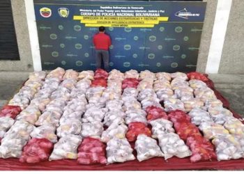 Atraparon a un sujeto con 1.360 pollos de PDVAL