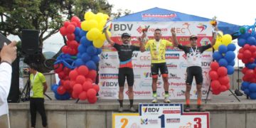 Franklin Lugo da el primer zarpazo en la Vuelta a la Azulita y se coloca la amarilla de líder 