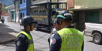 En Mérida: Intentan desalojar a una familia de su propio apartamento