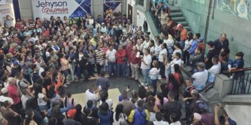 Mérida | Trabajadores de la Gobernación se amotinaron exigiendo les cancelen sus reales