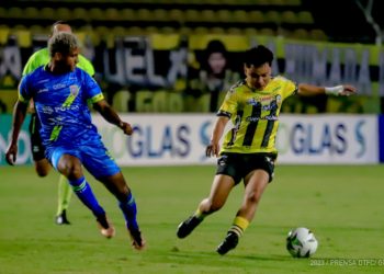 Deportivo Táchira toma la punta de la Liga Futve
