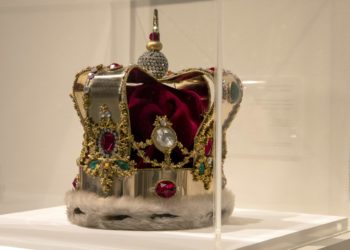 La subasta de objetos de Freddie Mercury recauda más de 45 millones de euros
