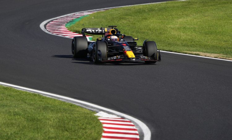 El neerlandés Max Verstappen, ganador de la carrera del Gran Premio de Japón. EFE/EPA/FRANCK ROBICHON