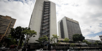 La producción petrolera de Venezuela sube una media de 10.000 barriles por día en agosto