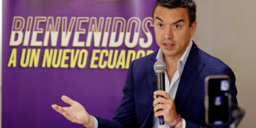 Noboa supera con diez puntos a González en camino al balotaje en Ecuador, según encuesta