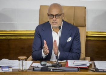 Venezuela hará un referendo para reforzar su «derecho» sobre el área en disputa con Guyana